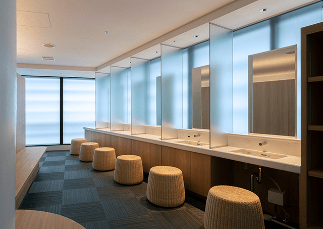 走廊之汤/更衣室