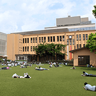 京都国际漫画博物馆/开车约13分钟