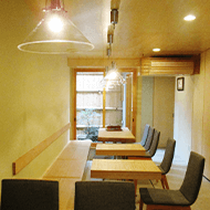 tonbo T cafe/徒步约3分钟