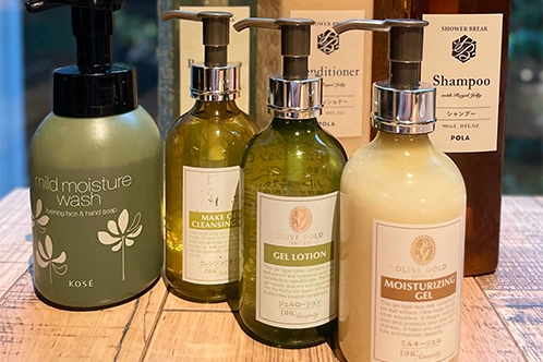 卸妆水、化妆水等