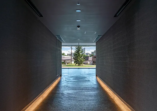 1F レセプショントンネル