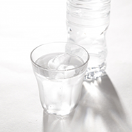 所有客房通用/矿泉水