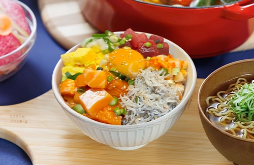 眼球料理海鲜盖饭