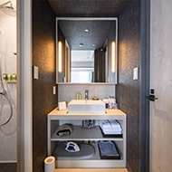 行政双窗（浴室）