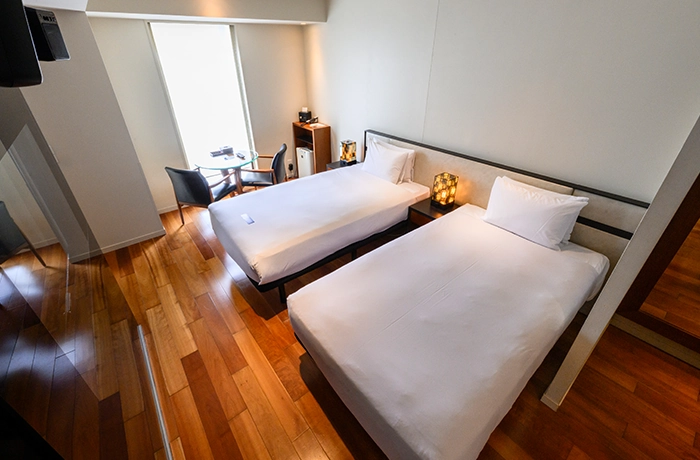 成熟高管双胞胎