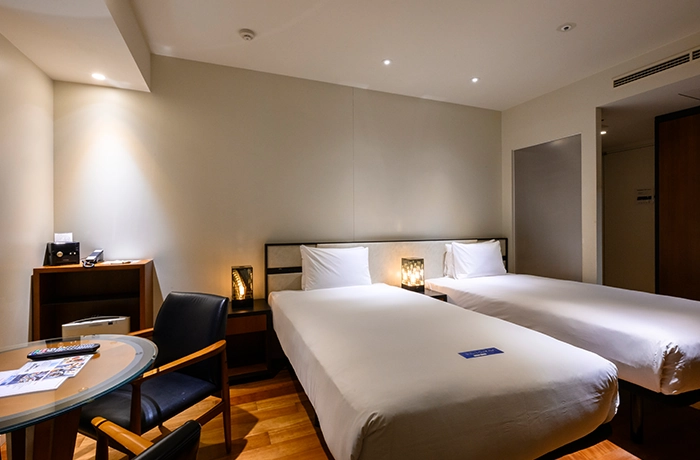 成熟高管双胞胎