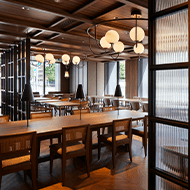 1Fｍinori de bar / 室内（白天）