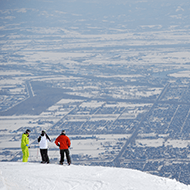 札幌手稻滑雪场/ 车程约40分钟