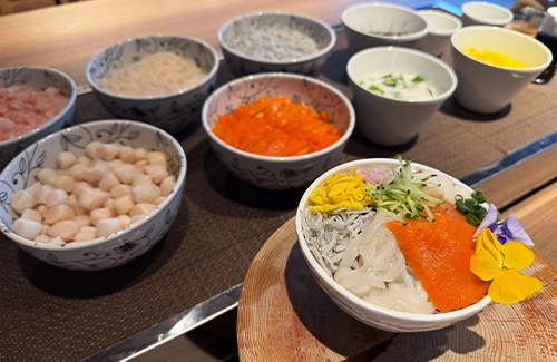 眼球料理海鲜盖饭